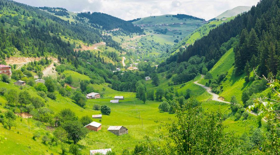 Uçakla Karadeniz Yaylalar Rüzgarı ve Batum Turları (Samsun başlar, Samsun biter)