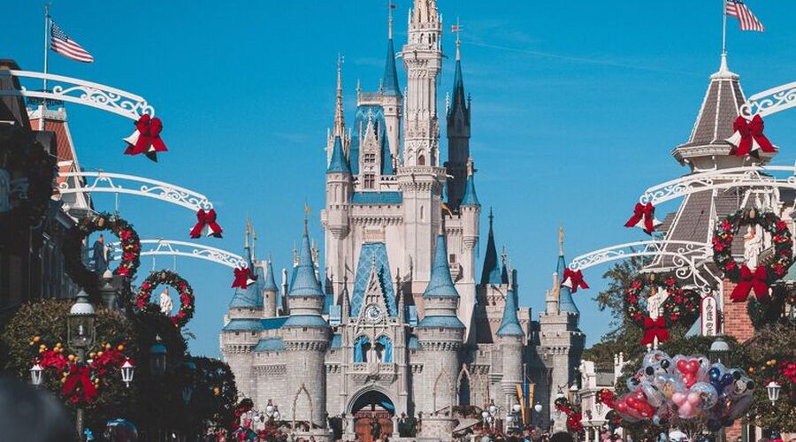 İzmir`den Aktarmasız; Paris & Disneyland & Brüksel & Amsterdam Turu