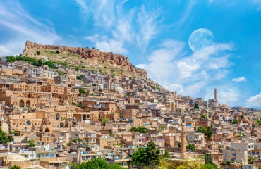 Uçakla Butik Diyarbakır & Mardin & Midyat & Malabadi & Ezidi-Süryani Köyleri