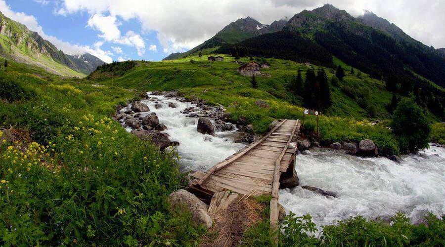 Uçakla Karadeniz Yaylalar Rüzgarı ve Batum Turları (Trabzon başlar, Trabzon biter)